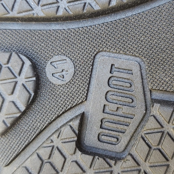 ON FOOT MEN'S ANKLE BOOT - Picture 8 of 8